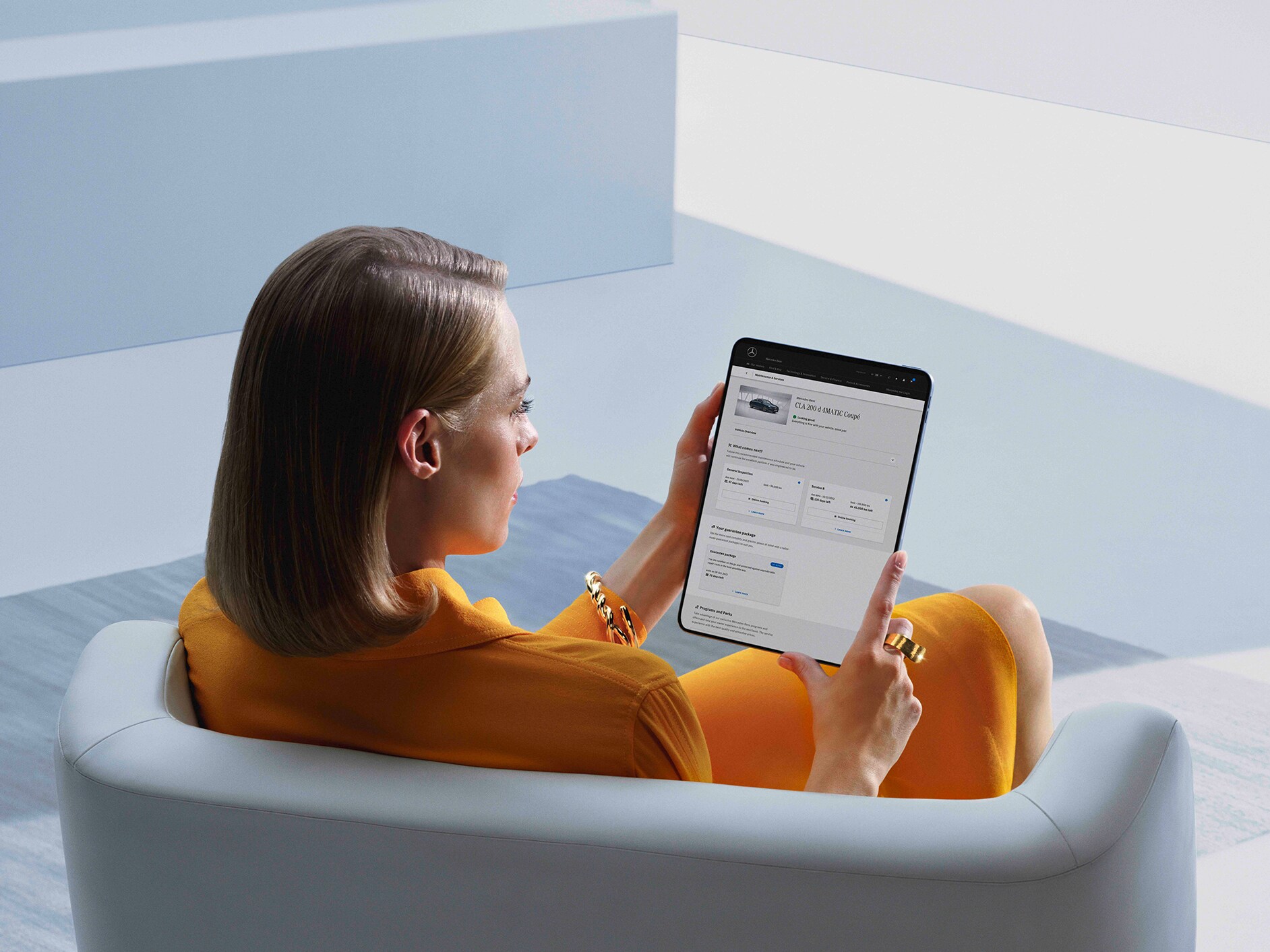 The Remote Retrieval of Vehicle Status as part of the Standard Equipment of the Digital Extras of Mercedes-Benz.
