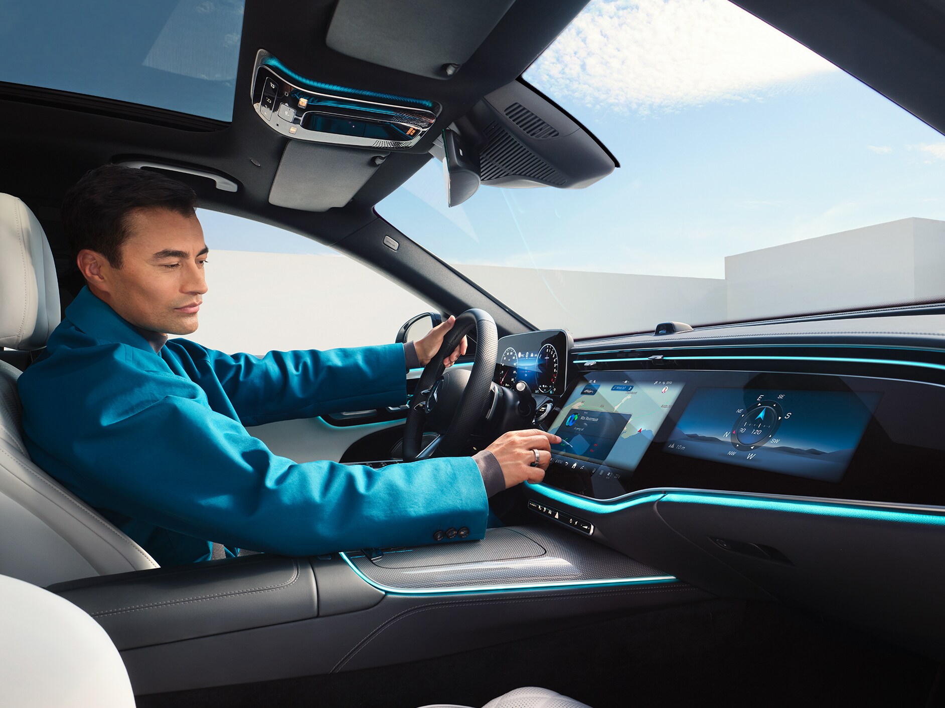 The Display and Search for Special Destinations as part of the Standard Equipment of the Digital Extras of Mercedes-Benz.