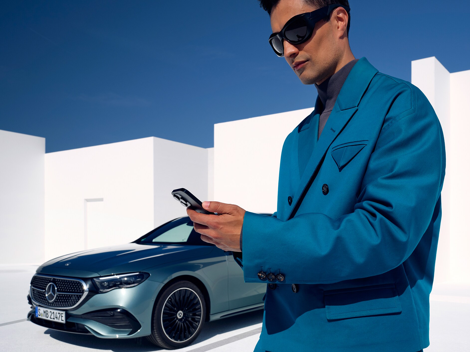 The Telediagnosis as part of the Standard Equipment of the Digital Extras of Mercedes-Benz.