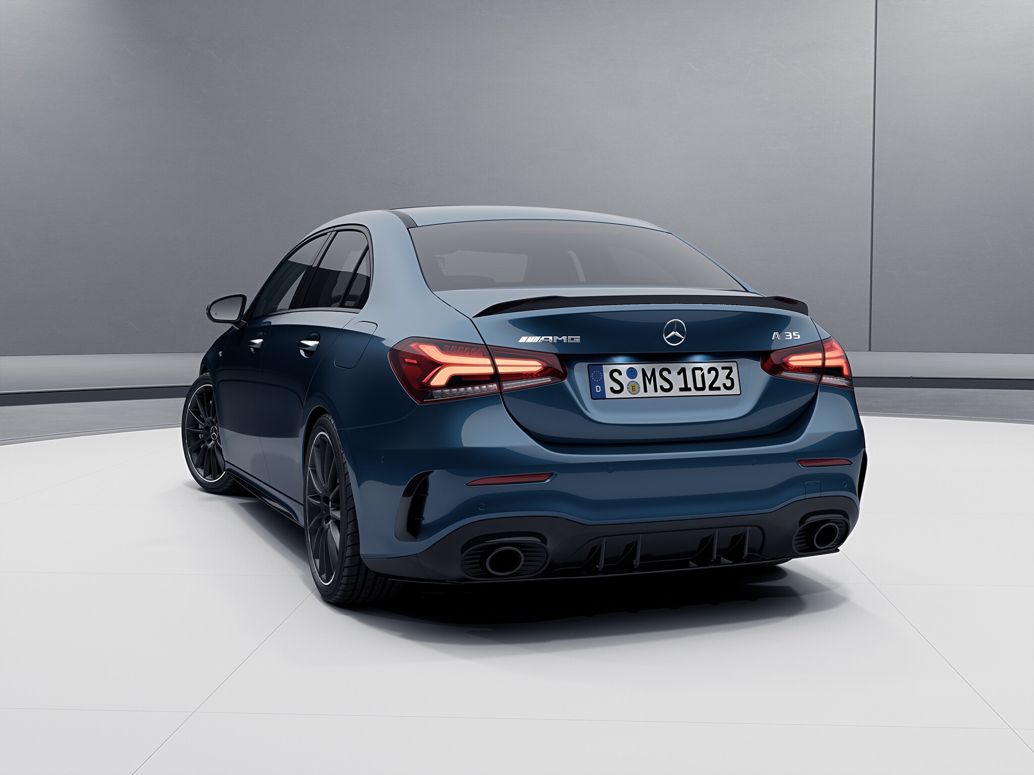 The image shows the Mercedes-AMG A 35 4MATIC Saloon with AMG Aerodynamics Package and AMG Night Package.