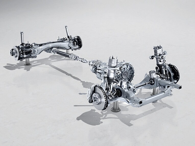The AIR BODY CONTROL suspension of the Mercedes-Benz E-Class Saloon.