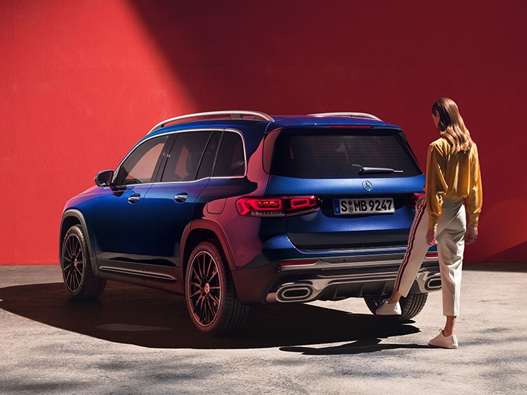 Hình ảnh HANDS-FREE ACCESS trong Mercedes-Benz GLB.