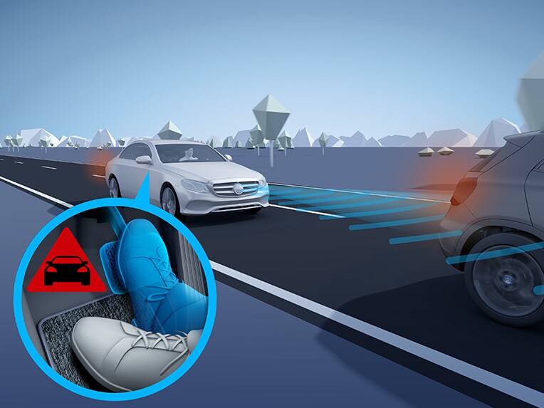 An illustration of Active Brake Assist.