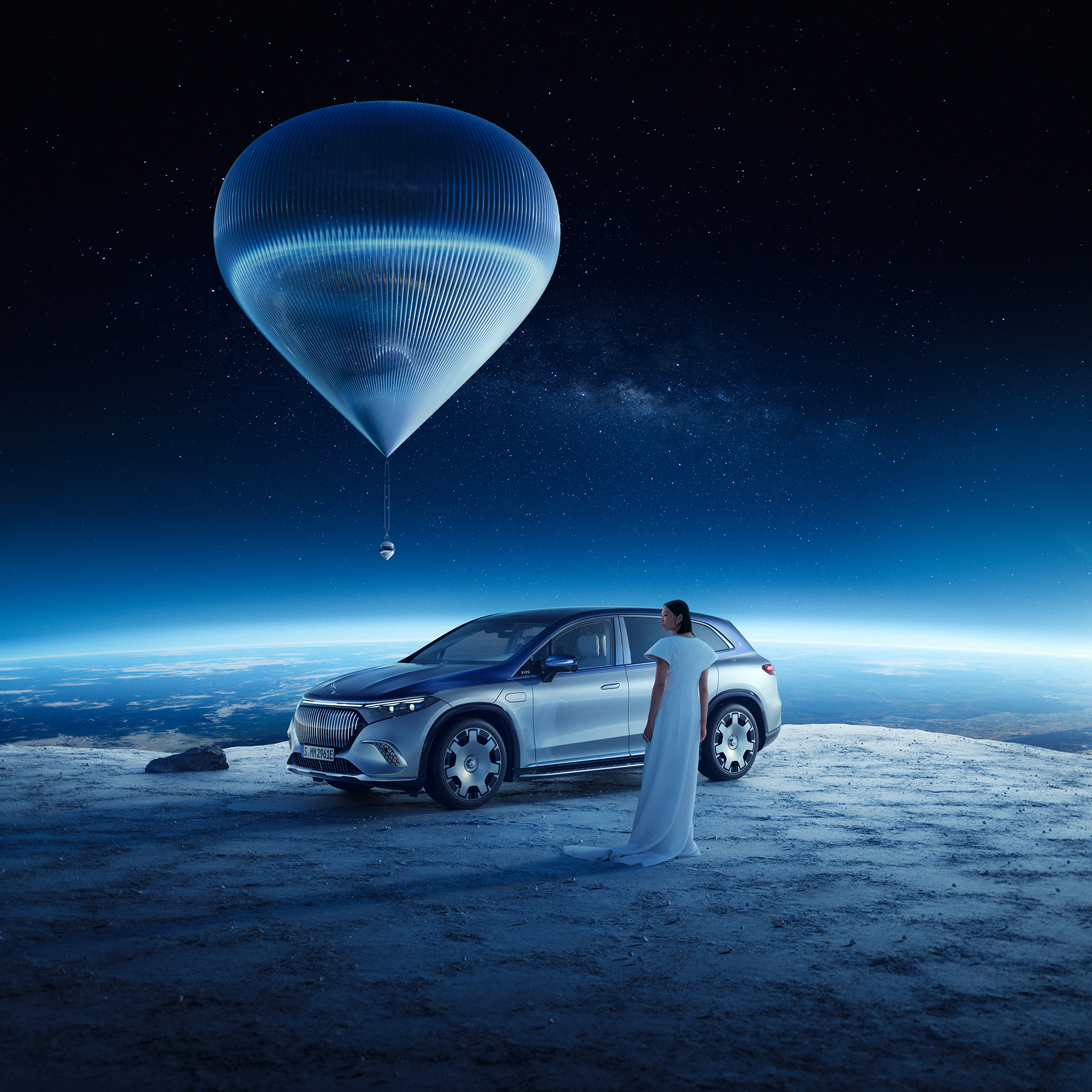 Hợp tác | Thương hiệu | Mercedes-Maybach Sự hợp tác của Mercedes-Maybach X Space Perspective.