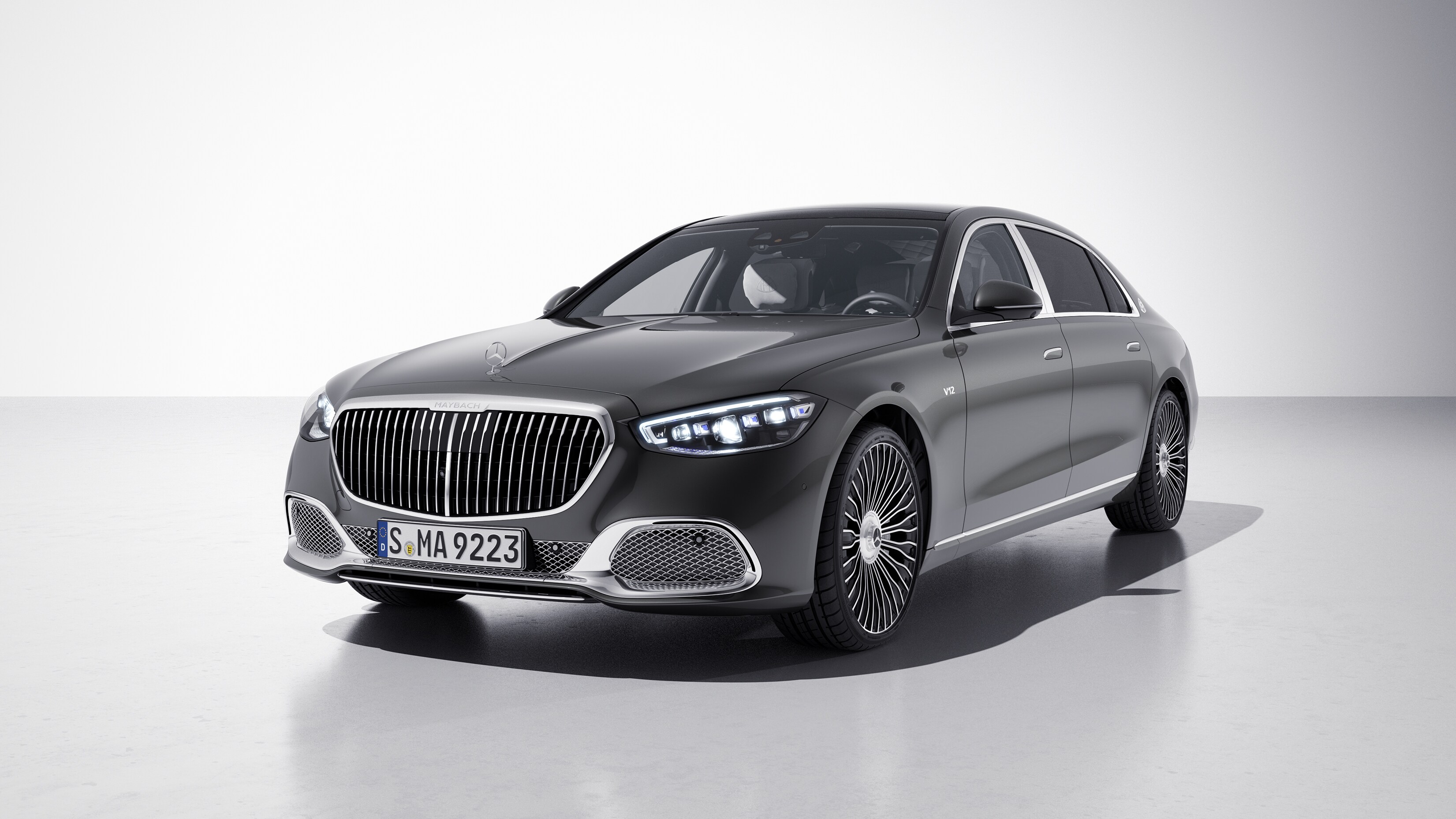 メルセデス-Maybach S-Class ４WS機構 The Mercedes-Maybach S-Class