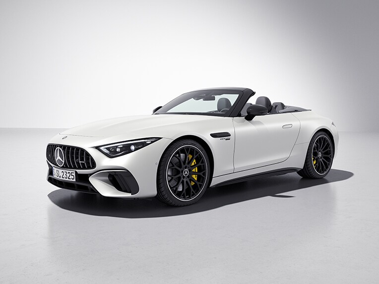 Ngoại thất xe Mercedes-AMG SL Roadster với gói AMG Night II.