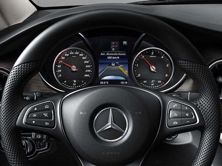 The radar-based Active Distance Assist DISTRONIC system automatically maintains a set distance to vehicles travelling in front.