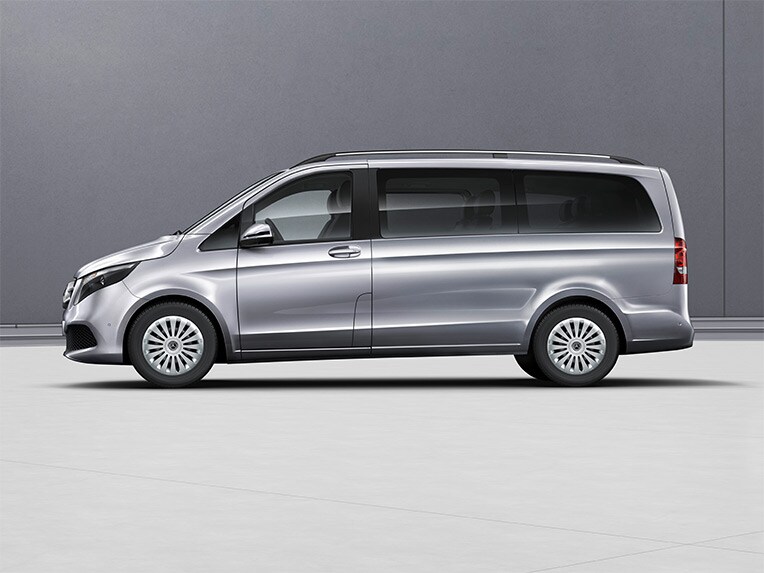The comfort suspension provides outstanding ride comfort in virtually every driving situation, fulfilling the highest expectations.