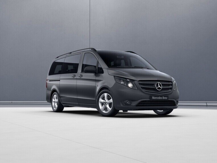 The comfort suspension provides outstanding ride comfort in virtually every driving situation, fulfilling the highest expectations.