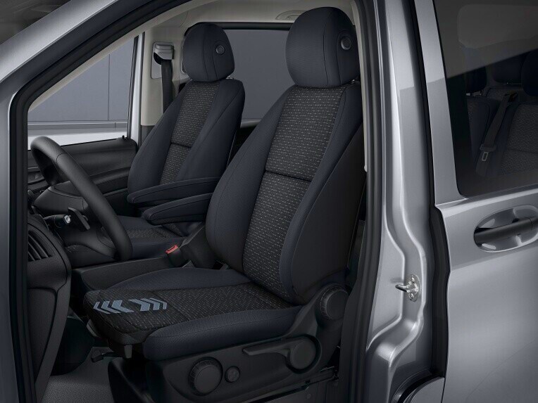 With the Seat Comfort Package you can enjoy even more comfort, particularly on long journeys.