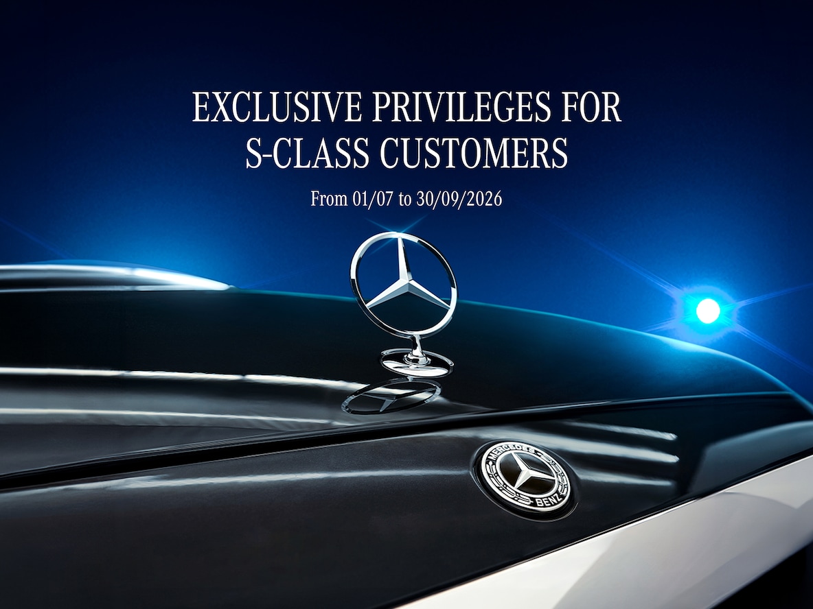 Side view of the Mercedes-Benz S-Class Saloon Long.