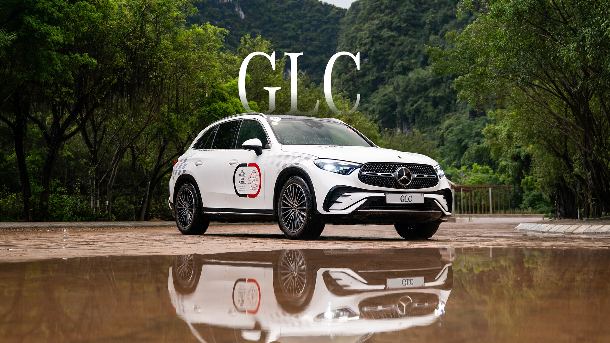 Stay updated with the latest promotions from Mercedes-Benz Vietnam and our dealers